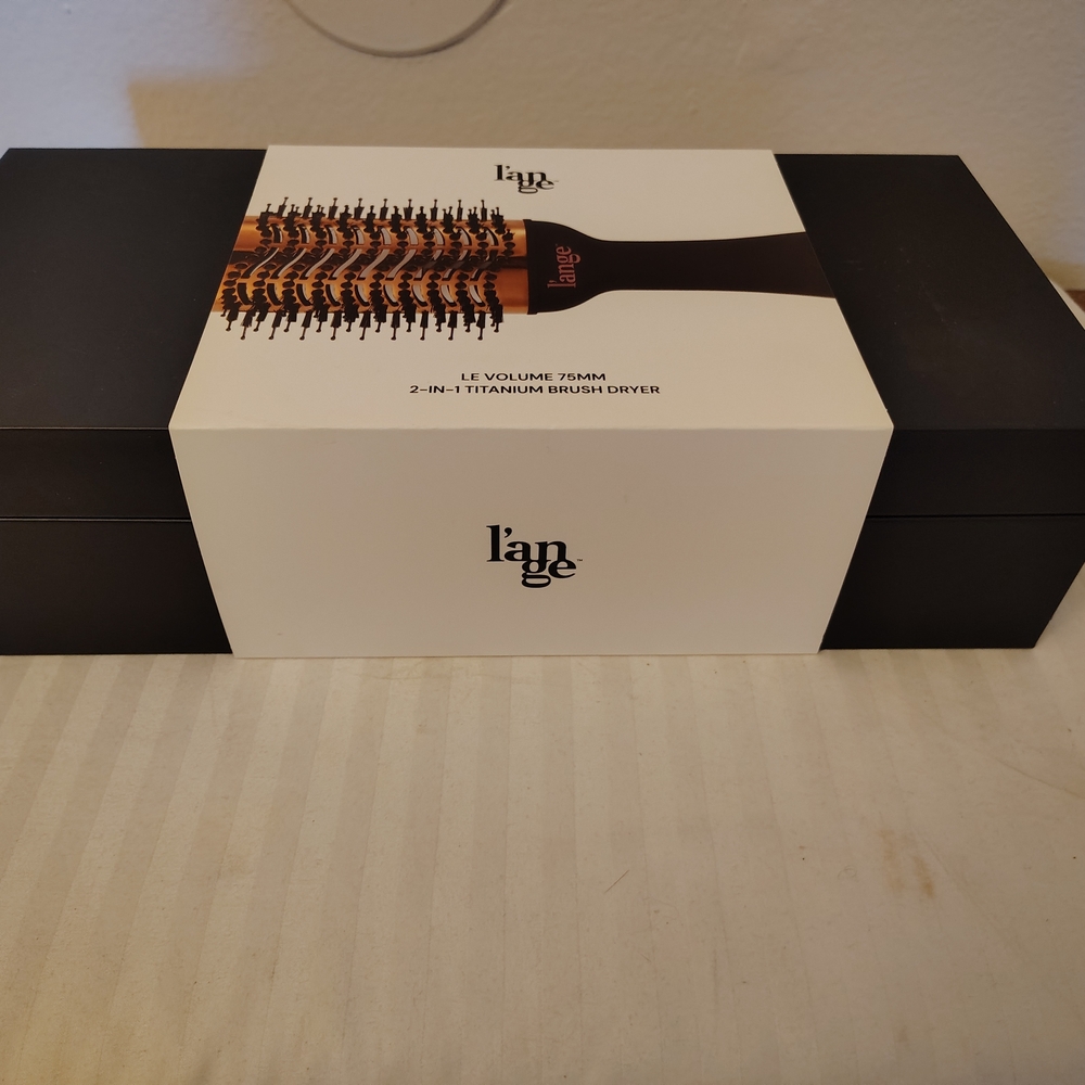 Lange Le Volume 75MM 2-in-1 Titanium Brush Dryer - Black and Copper - Picture 2 of 5